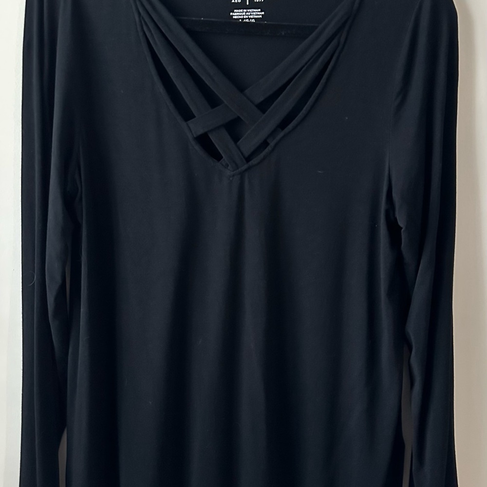 AMERICAN EAGLE SOFT & SEXY LARGE BLACK LONG SLEEVE SHIRT TOP